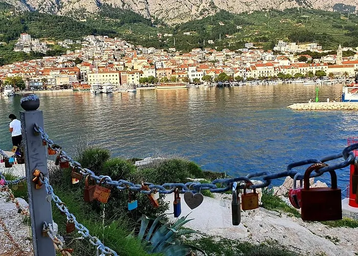 Spacious Family Near The شقة *