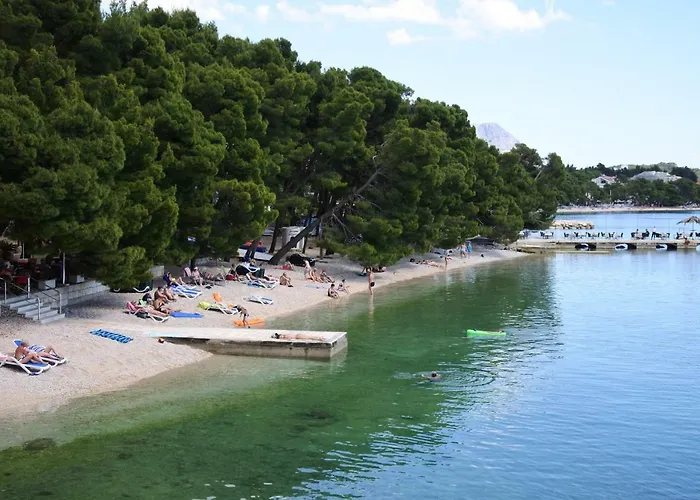 Spacious Family Near The شقة